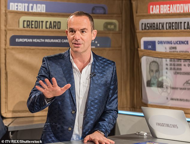 Martin Lewis es famoso por sus consejos para ahorrar dinero, pero su amor por los cálculos numéricos le ha llevado a un hábito laboral