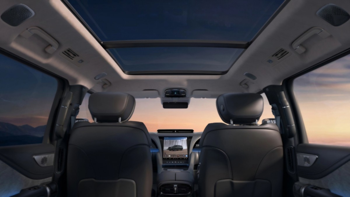 Interior del Yangwang U8 2026 - Fuente: BYD