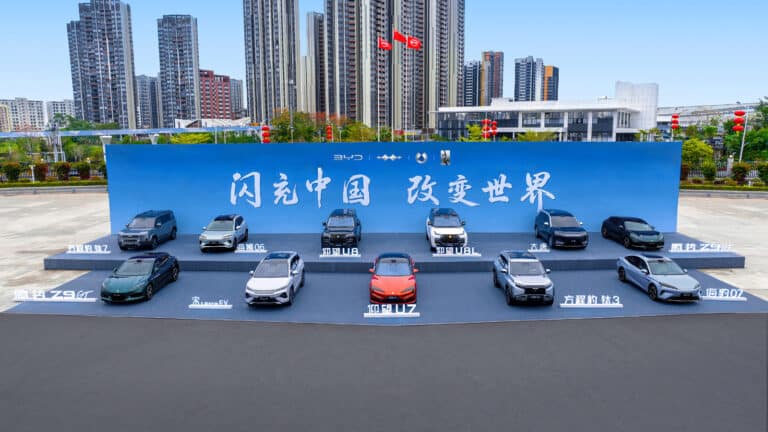 BYD presenta la batería Blade de segunda generación y bate récords de velocidad de carga