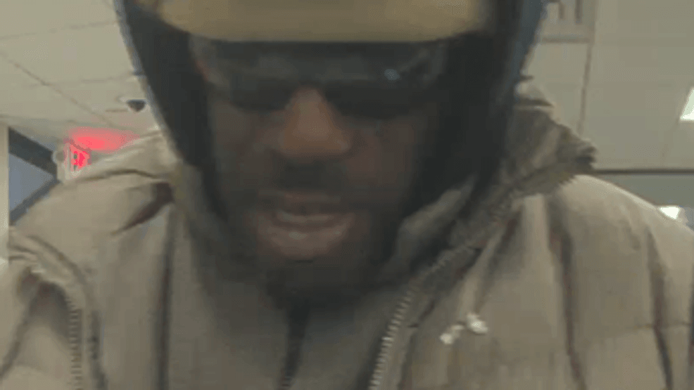 Marcus Jackson, de 48 años, enfrenta cuatro cargos de robo agravado y dos cargos de robo agravado en el condado de Hamilton y un cargo de robo agravado en el condado de Butler. (Policía de Springdale)