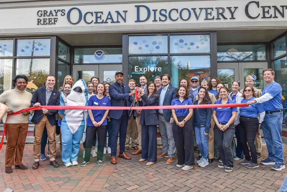 Corte de cinta para Ocean Discovery Center