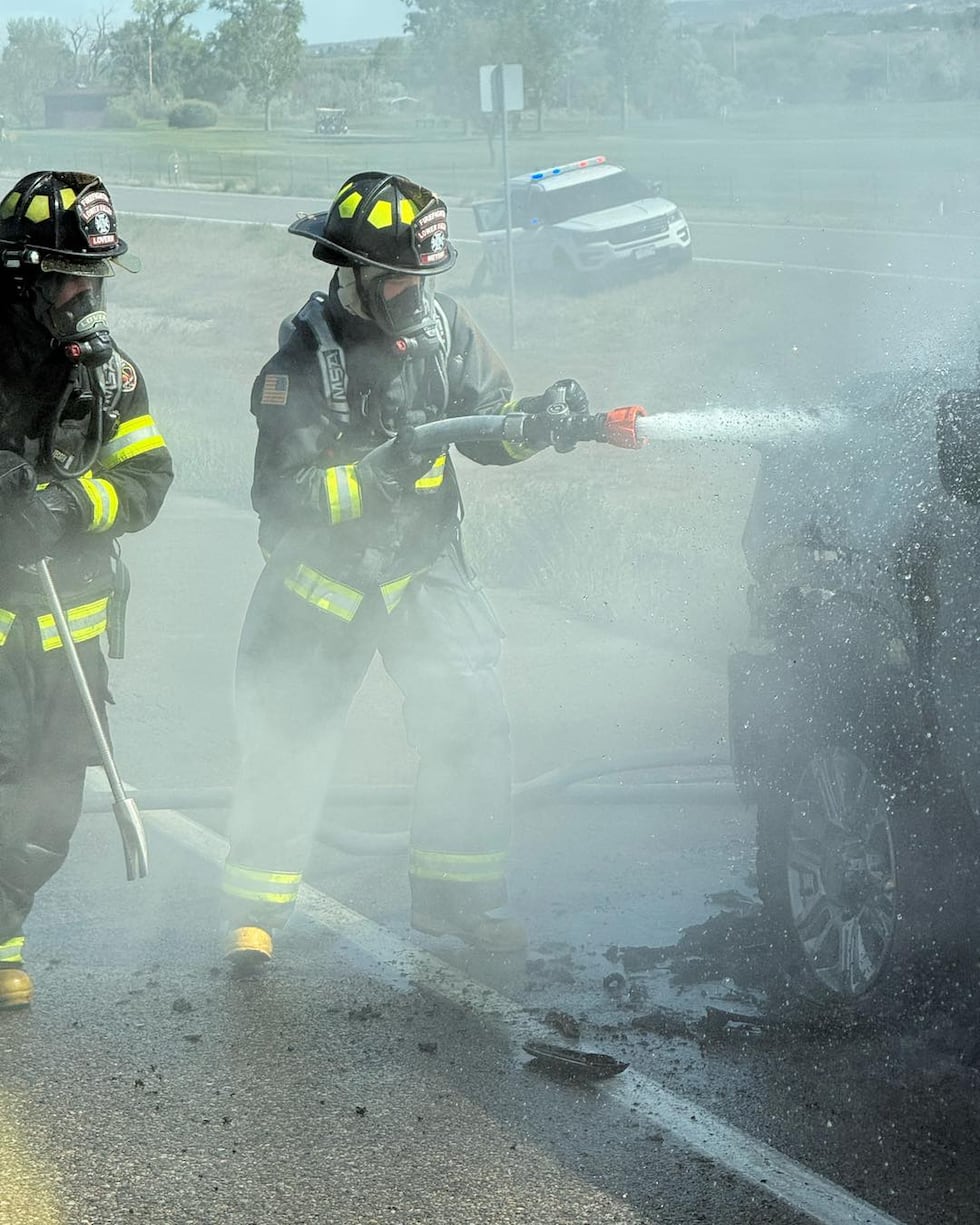 El Distrito de Bomberos de Lower Valley respondió a un incendio de un vehículo motorizado el sábado.