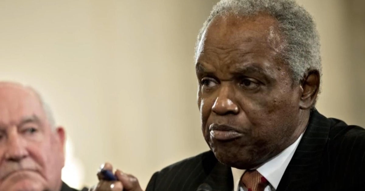 El distrito 13 de Georgia enfrenta un calendario electoral abarrotado tras la muerte del representante David Scott